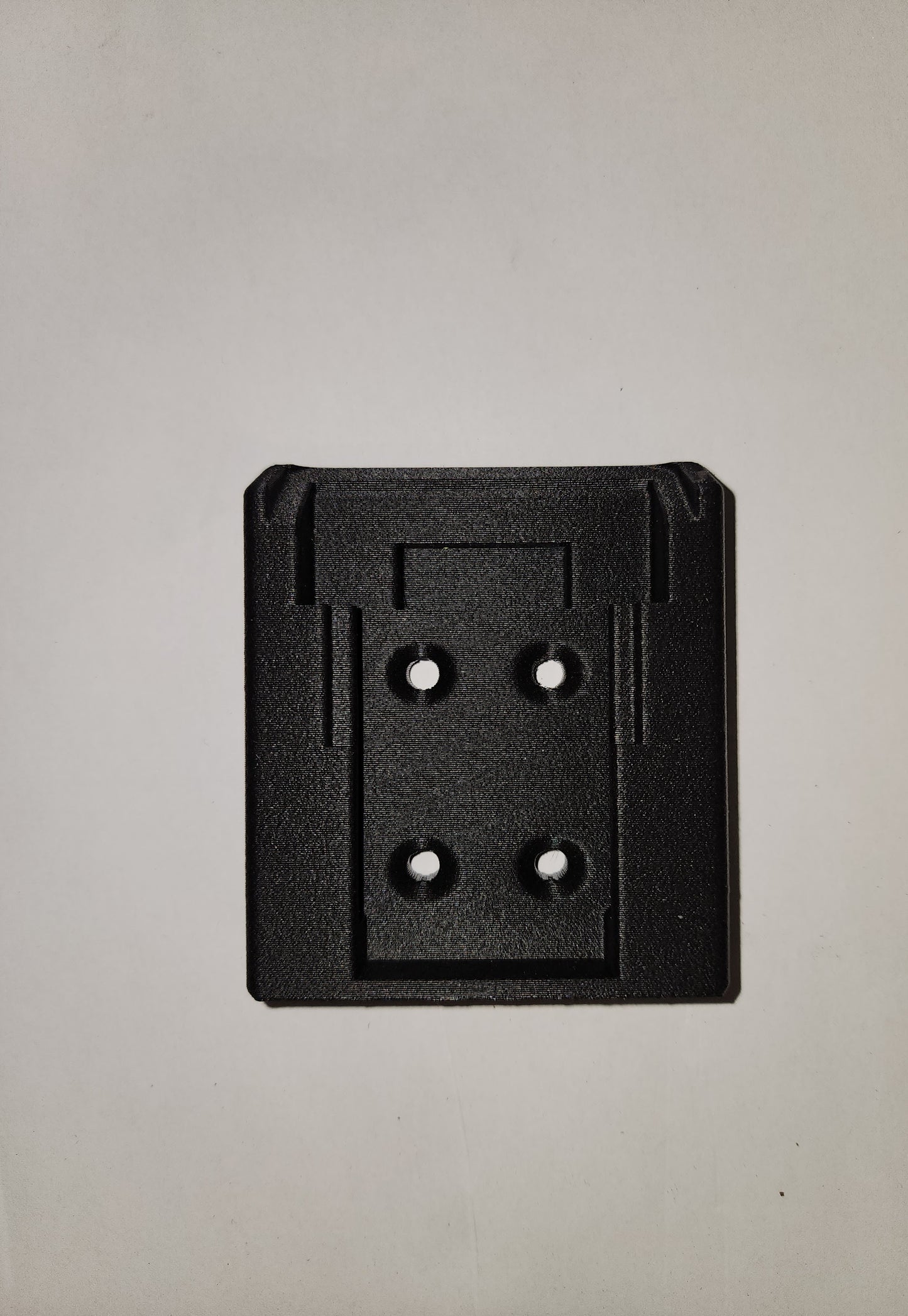3D Printed Dewalt Battery Wall Mount Holder (Small - Flat)