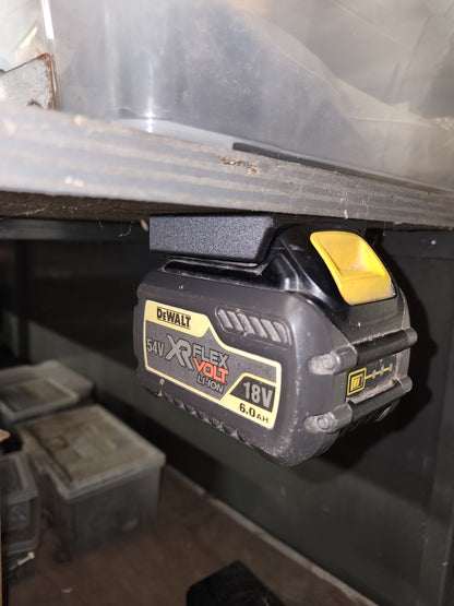 3D Printed Dewalt Battery Wall Mount Holder (Small - Flat)