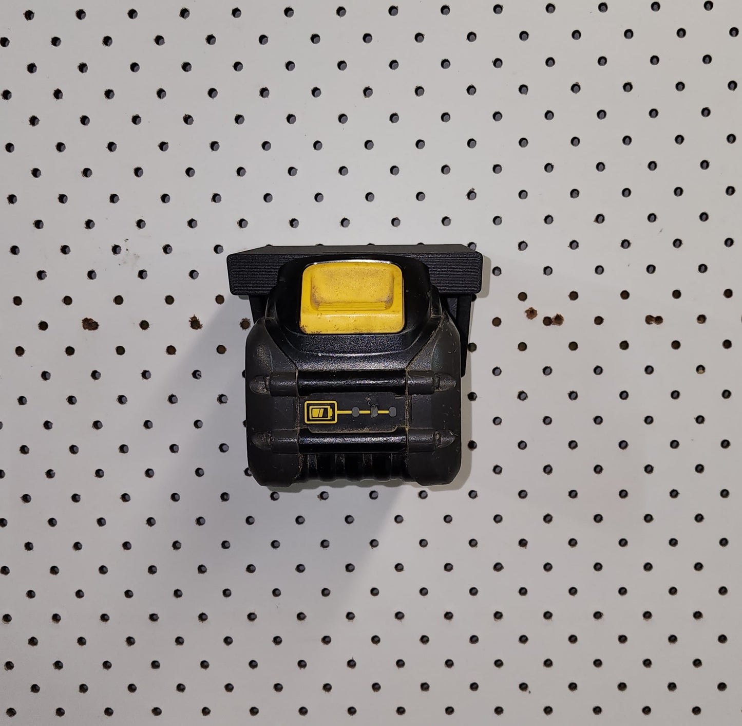 3D Printed Dewalt Battery Wall Mount Holder (Large - Flat)