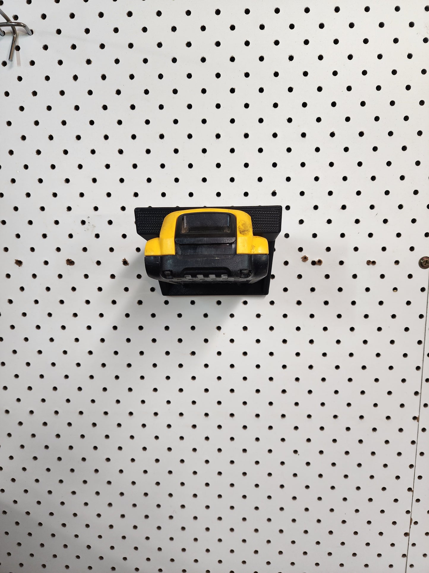 3D Printed Dewalt Battery Wall Mount Holder (Large - Angled)