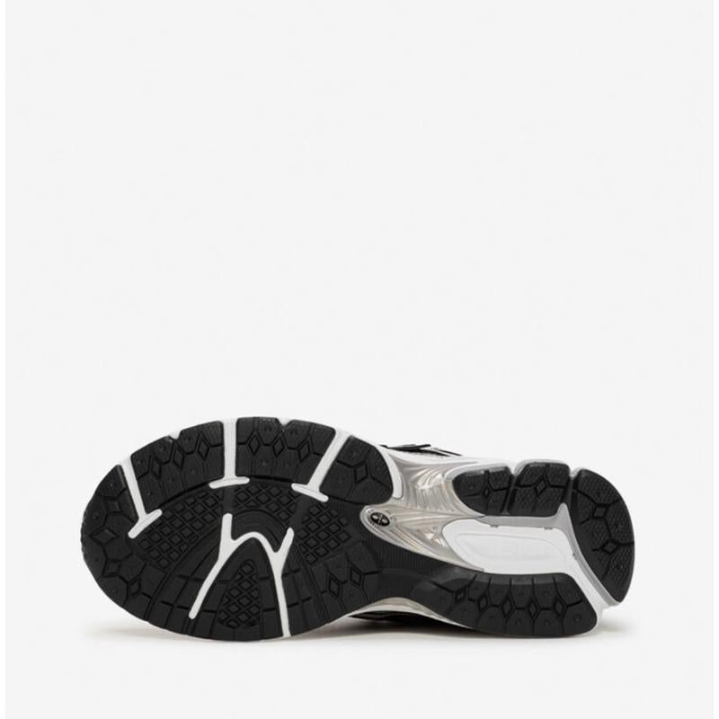 New Balance 1906R Silver Grey Black Youth / Womens Perfect Daily Casual Lifestyle Gym Walking Sneaker Fashion Footwear Shoe Girl